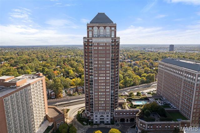 150 Carondelet Plaza 1201, Clayton, MO 63105