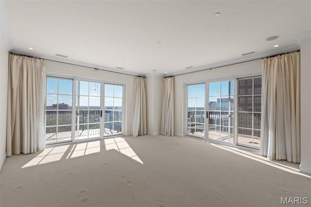 150 Carondelet Plaza 1201, Clayton, MO 63105