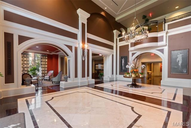 150 Carondelet Plaza 1201, Clayton, MO 63105