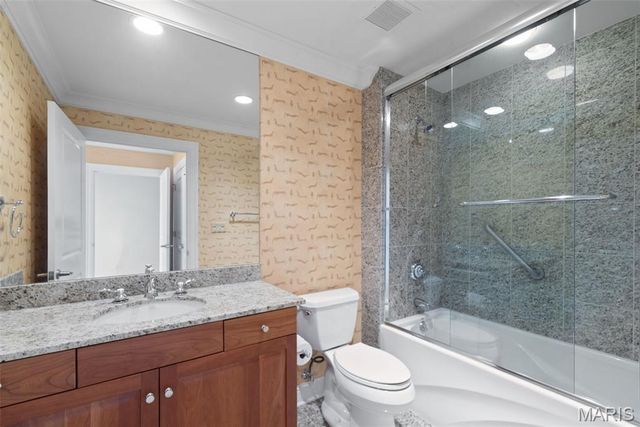 150 Carondelet Plaza 1201, Clayton, MO 63105