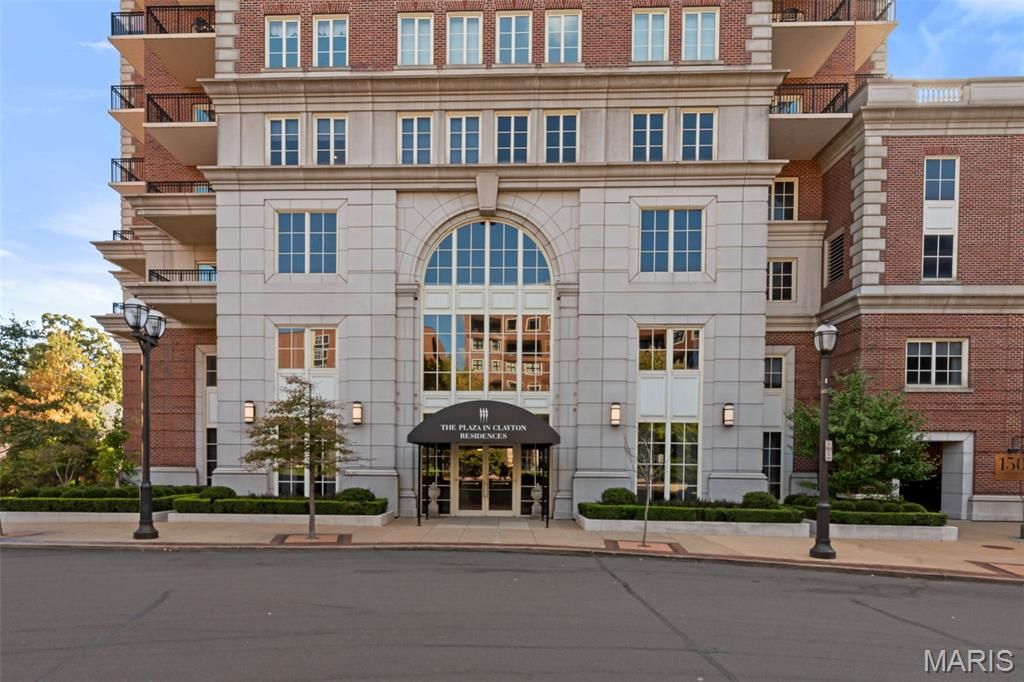 150 Carondelet Plaza 1201, Clayton, MO 63105