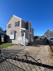 23 Woodbine St SF, Quincy, MA 02170