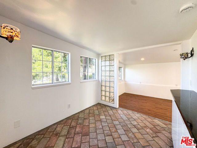 3050 Knob Drive, Los Angeles, CA 90065