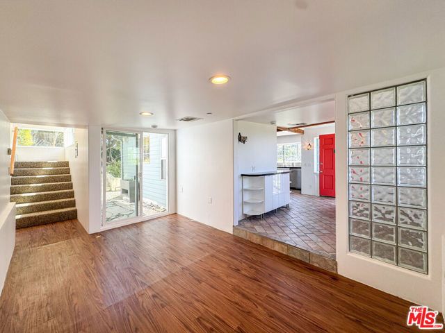 3050 Knob Drive, Los Angeles, CA 90065