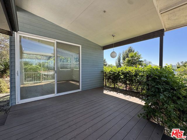 3050 Knob Drive, Los Angeles, CA 90065