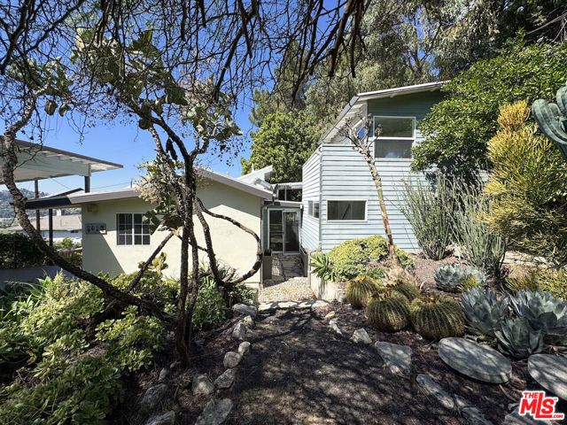 3050 Knob Drive, Los Angeles, CA 90065