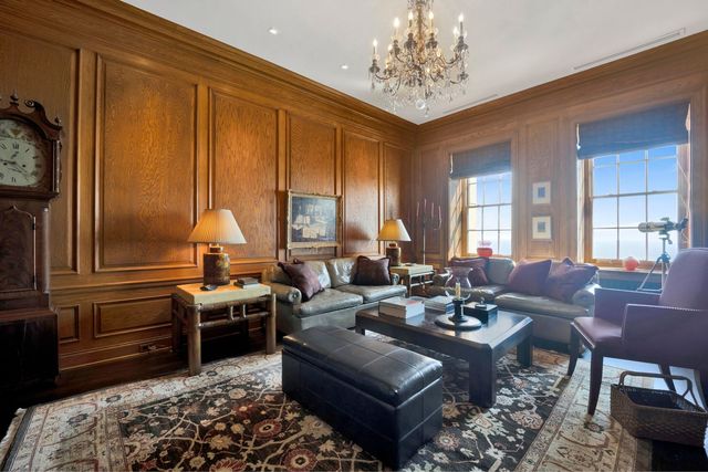 1500 N Lake Shore Drive 23C, Chicago, IL 60610