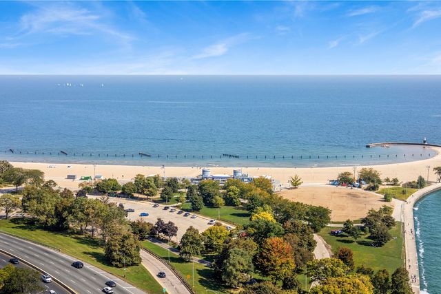1500 N Lake Shore Drive 23C, Chicago, IL 60610