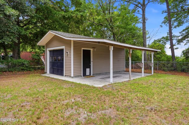 714 Mohican Trail, Wilmington, NC 28409
