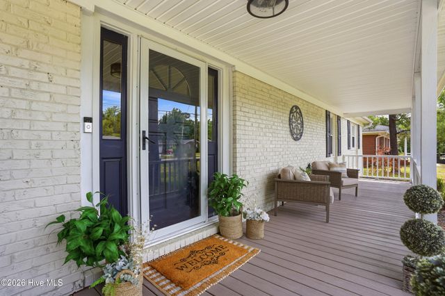 714 Mohican Trail, Wilmington, NC 28409