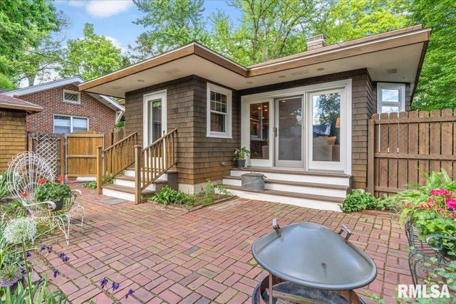 1533 S NOBLE Avenue, Springfield, IL 62704