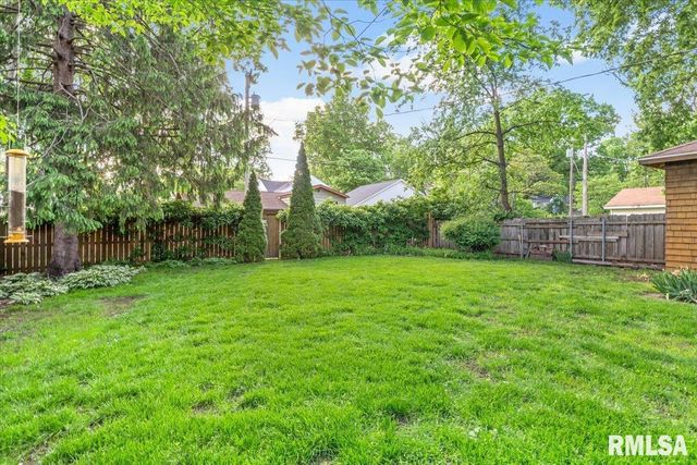 1533 S NOBLE Avenue, Springfield, IL 62704