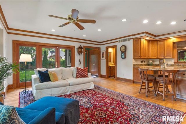 1533 S NOBLE Avenue, Springfield, IL 62704