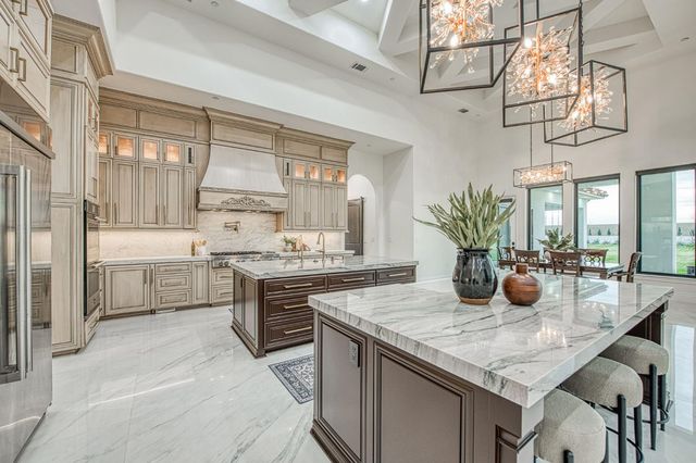 3729 E Queens Court, Clovis, CA 93619