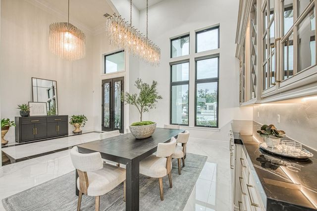 3729 E Queens Court, Clovis, CA 93619