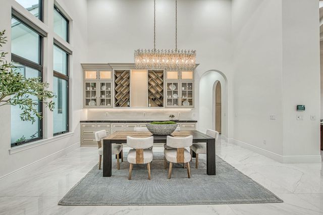 3729 E Queens Court, Clovis, CA 93619