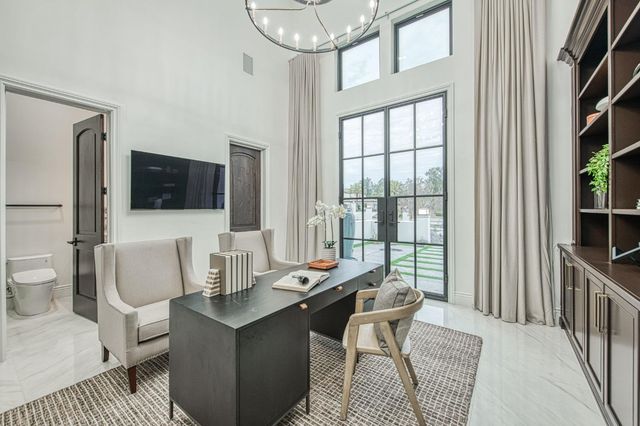 3729 E Queens Court, Clovis, CA 93619