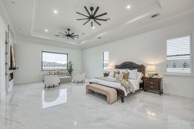 3729 E Queens Court, Clovis, CA 93619