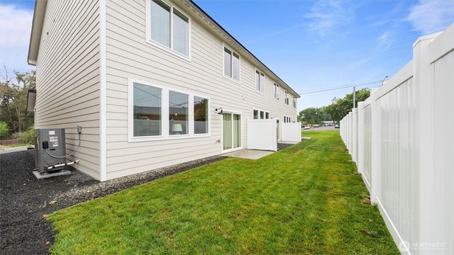 3541 W 6th Place, Kennewick, WA 99336