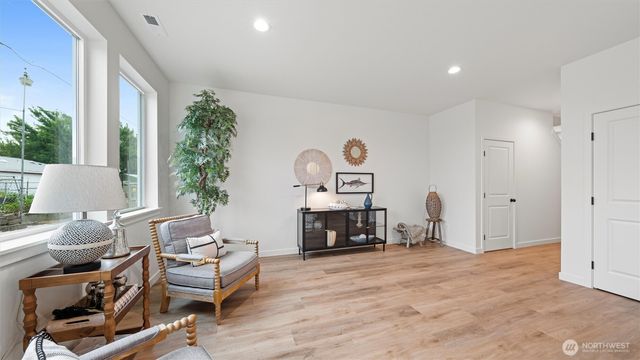 3541 W 6th Place, Kennewick, WA 99336