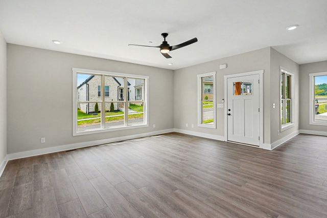 241 Franklin St, Pleasant View, TN 37146