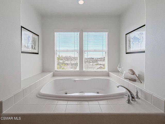3401 Deep Waters Court, Simi Valley, CA 93065