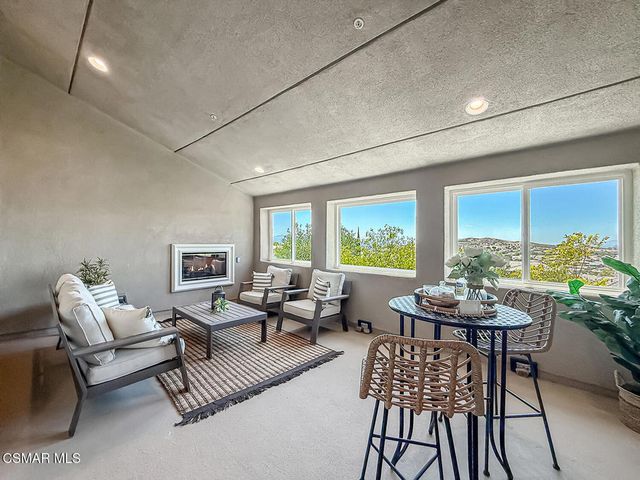 3401 Deep Waters Court, Simi Valley, CA 93065
