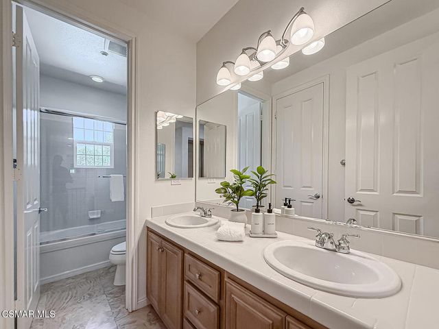 3401 Deep Waters Court, Simi Valley, CA 93065