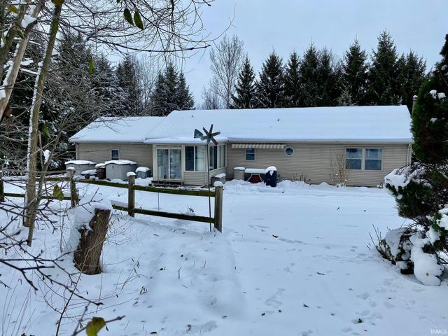 4262 E 850 N Road, Rome City, IN 46784