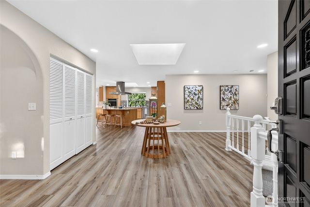6730 NE 202nd Street, Kenmore, WA 98028