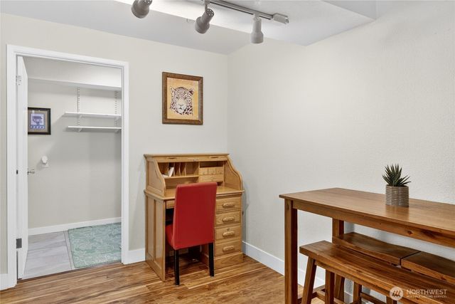 6730 NE 202nd Street, Kenmore, WA 98028