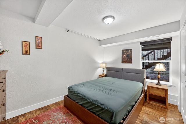 6730 NE 202nd Street, Kenmore, WA 98028
