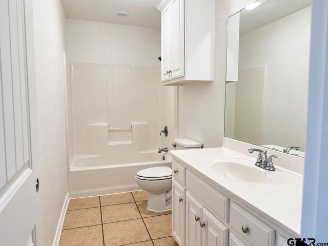 11840 COUNTY RD 167, Tyler, TX 75703