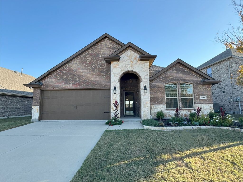 905 Berry Street, Celina, TX 75009