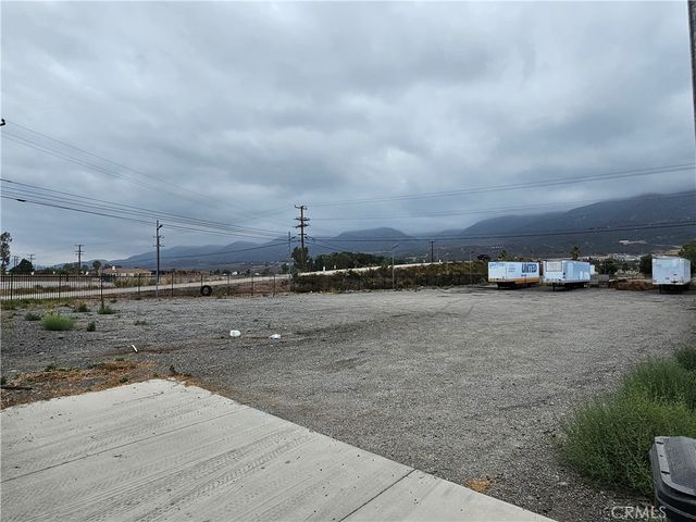 19838 Kendall, San Bernardino, CA 92407