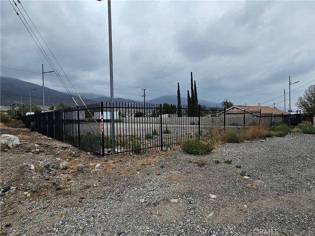 19838 Kendall, San Bernardino, CA 92407