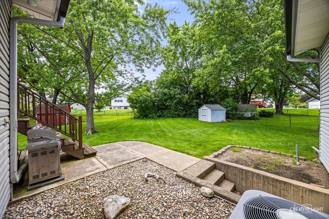 1129 Patricia Court, Schaumburg, IL 60193