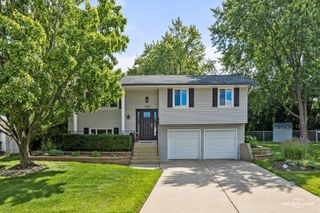 1129 Patricia Court, Schaumburg, IL 60193