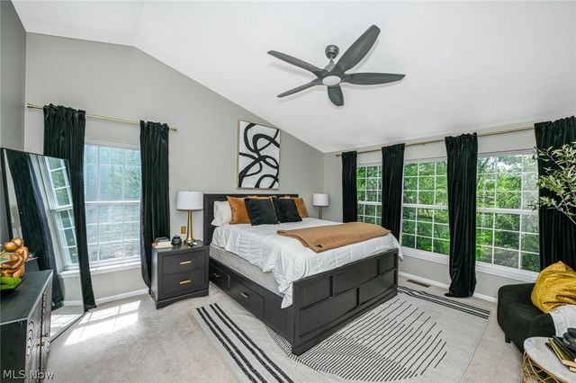 9108 Beechmont Court, Twinsburg, OH 44087