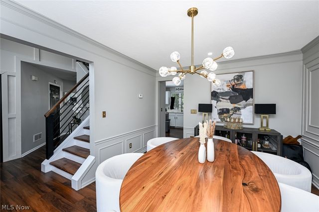 9108 Beechmont Court, Twinsburg, OH 44087