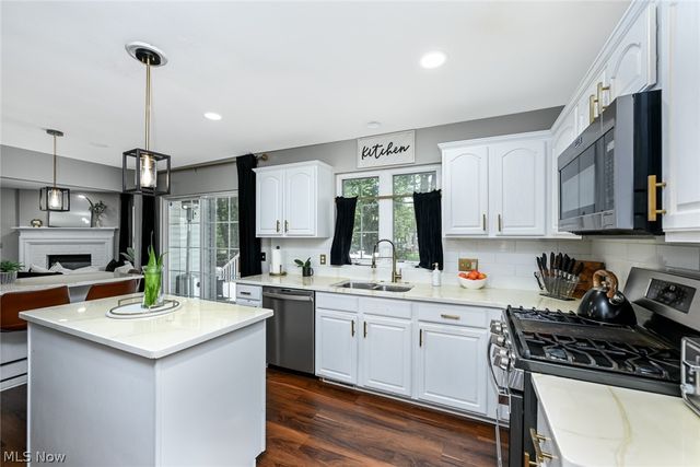 9108 Beechmont Court, Twinsburg, OH 44087