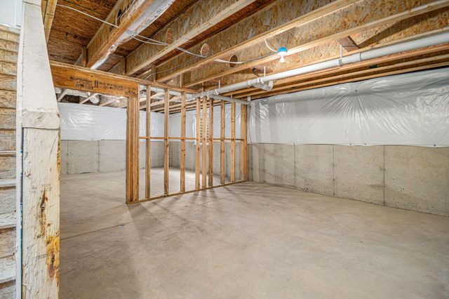 32 Karner Blue Court, Chesterton, IN 46304