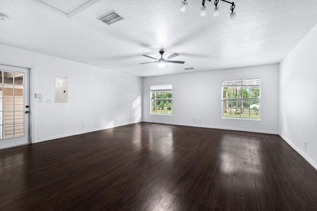 14729 95th Lane N, West Palm Beach, FL 33412