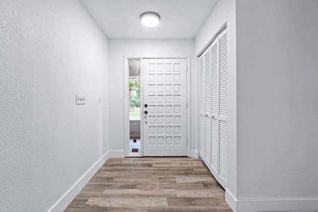 14729 95th Lane N, West Palm Beach, FL 33412