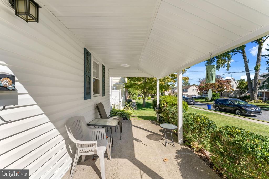 721 THORNDALE RD, ALDAN, PA 19018 — photo 3