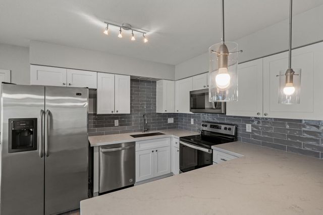 15237 N 21st Street, Phoenix, AZ 85022