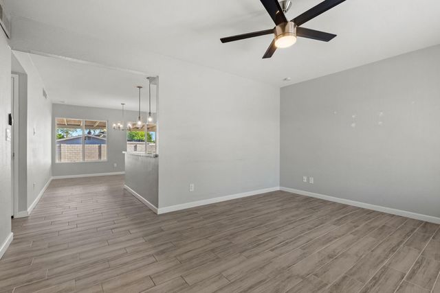 15237 N 21st Street, Phoenix, AZ 85022