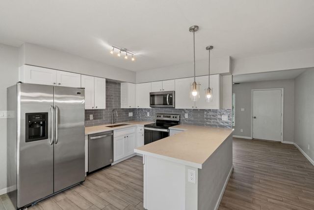 15237 N 21st Street, Phoenix, AZ 85022