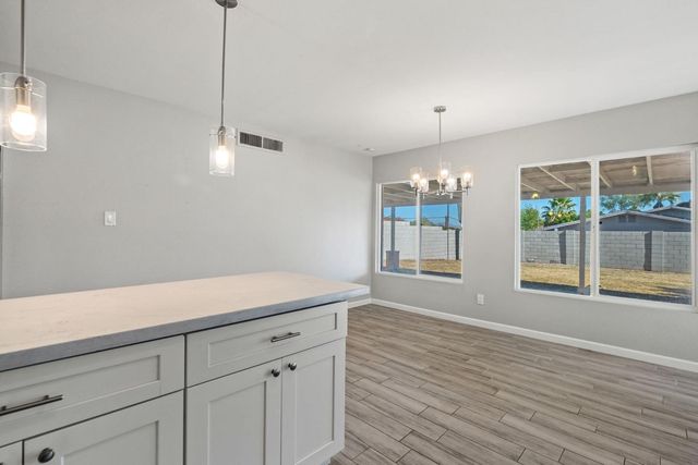 15237 N 21st Street, Phoenix, AZ 85022