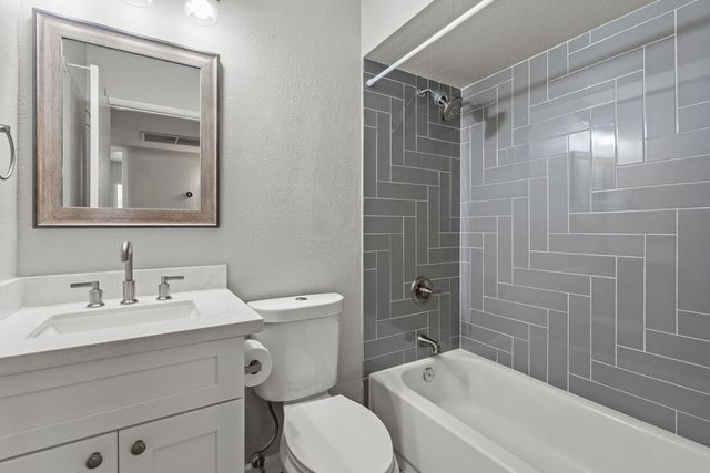 15237 N 21st Street, Phoenix, AZ 85022